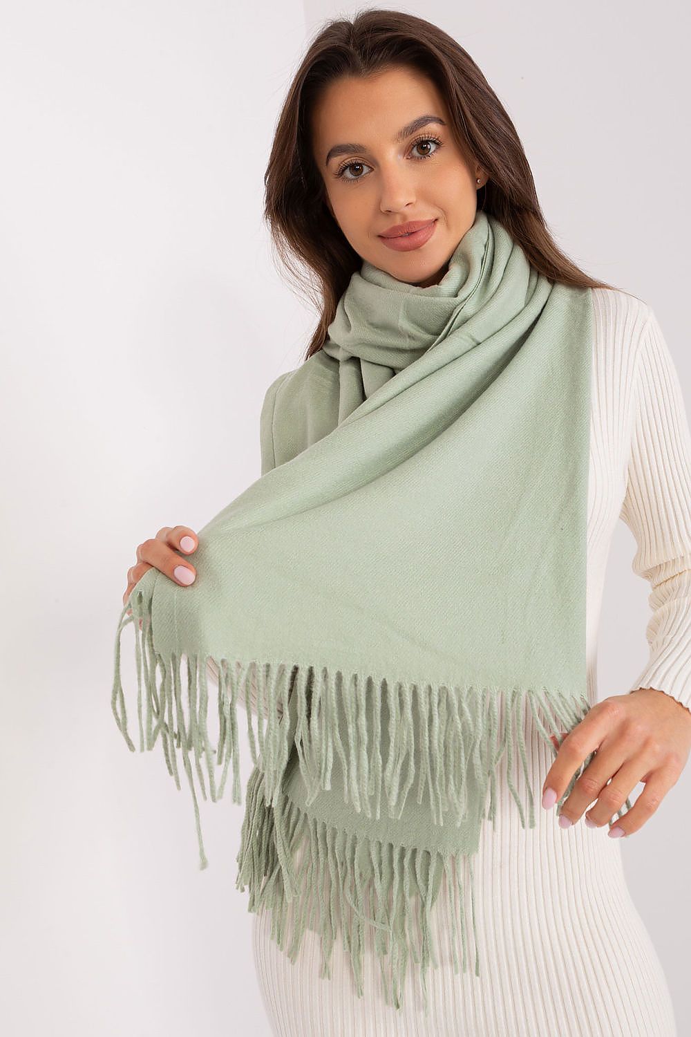 Shawl model 187606 AT 