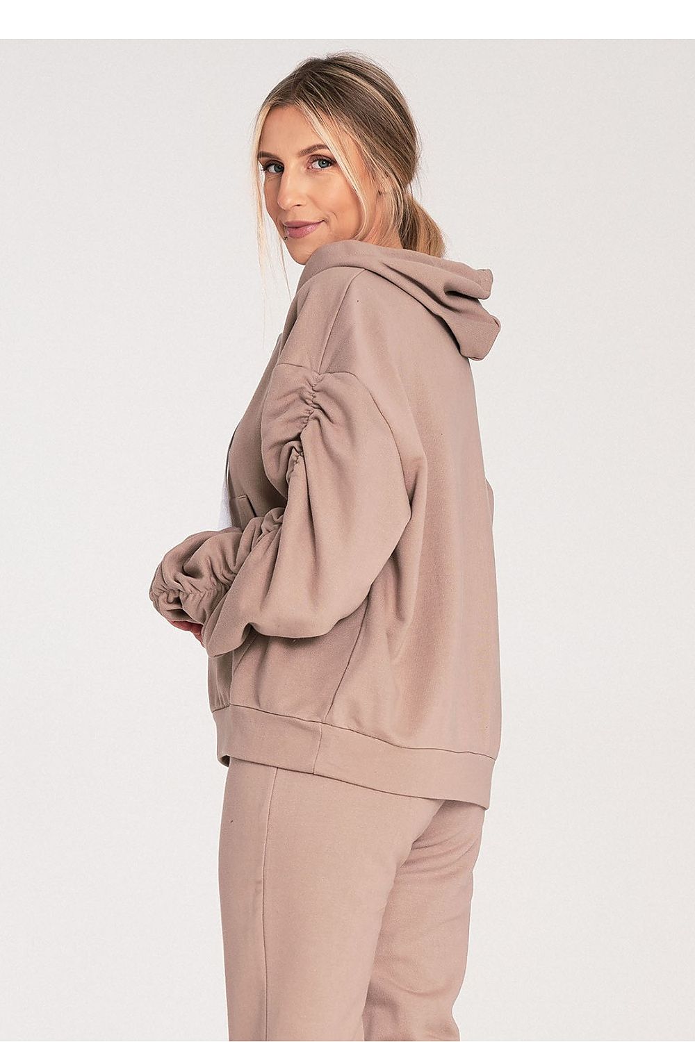  Sweatshirt model 203132 Figl 