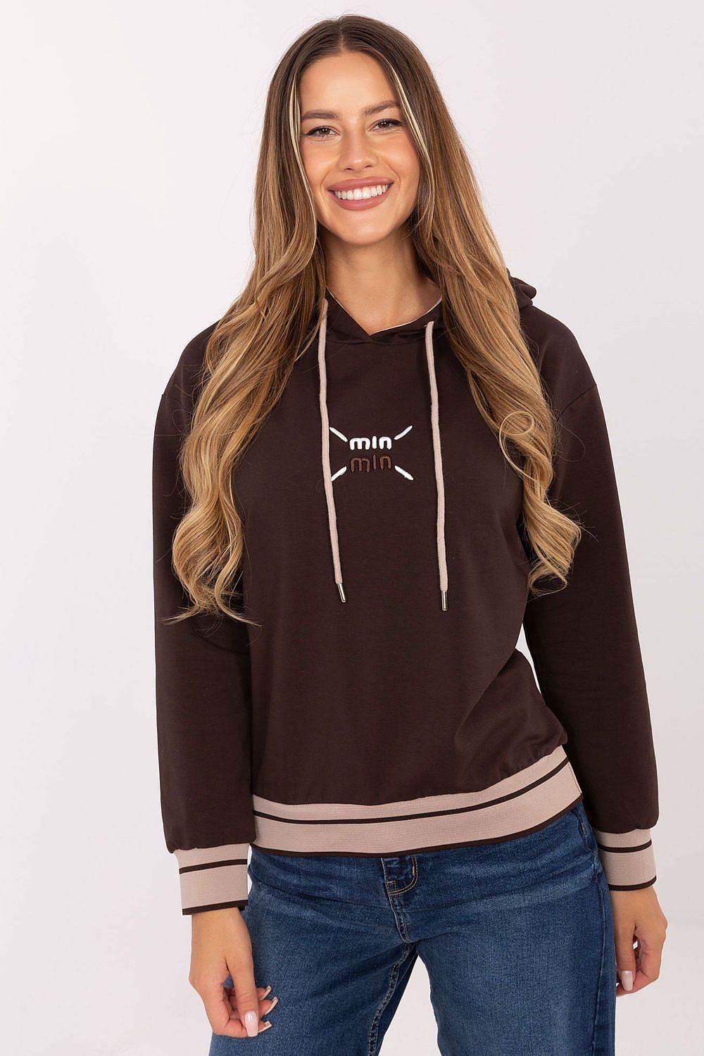 Sweatshirt model 217024 Relevance 