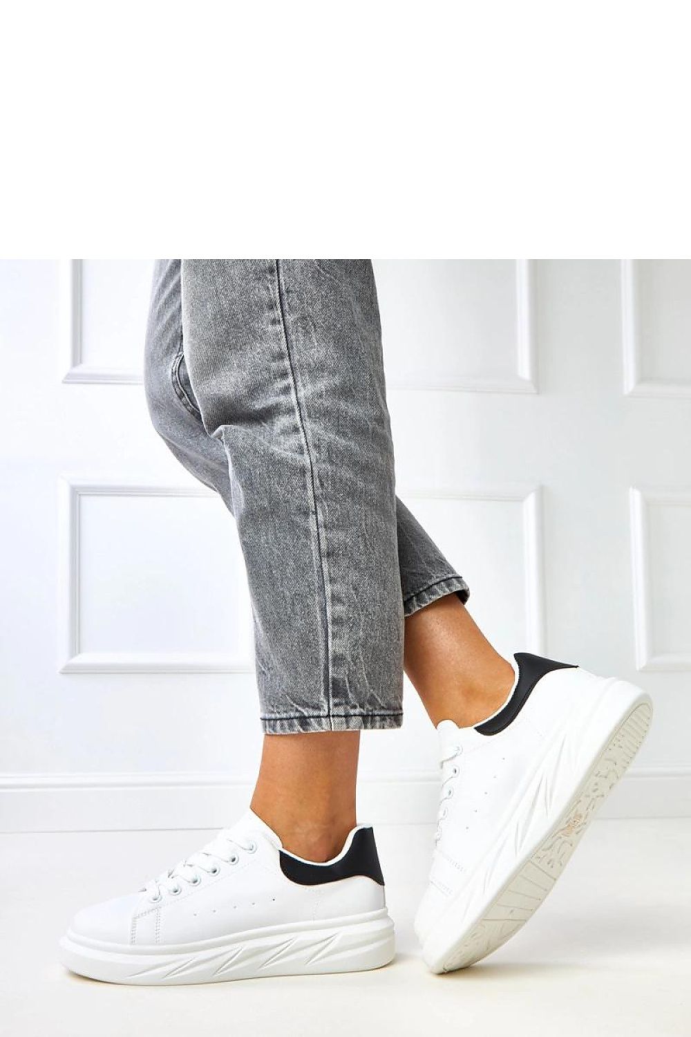  Sport Shoes model 218368 Solea 